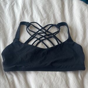 Lululemon Free to Be Bra Size 10 Black
